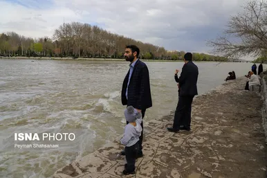 نوروزگردی | اصفهان سی و سه پل