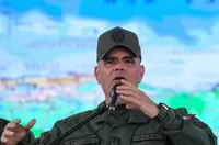وزیر دفاع ونزوئلا: نیرو‌های مسلح را در سراسر کشور مستقر کردیم