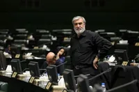 عزیزی: ایران مالکیت غیرقابل مذاکره بر جزایر و آب‌های خلیج فارس را حفظ خواهد کرد