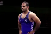 پیرمرد کشتی مشهد همچنان روی تشک!