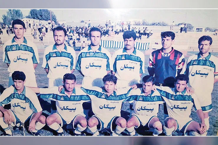 قاب خاطره / عکسی تیمی از پیام مقاومت