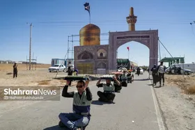 پذیرایی از میهمانان امام رضا(ع) با قلب&zwnj;های مهربان | روایتی از اخلاص خادمان موکب حضرت قاسم&zwnj;ابن&zwnj;الحسن (ع) در جاده نیشابور -مشهد