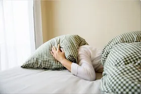 چرا خواب زنان ۴۰ سال به بالا به&zwnj;هم می&zwnj;ریزد؟