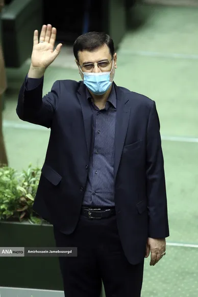 خداحافظی قاضی زاده هاشمی نماینده مشهد با مجلس