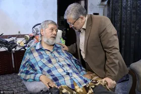دیدار شهردار مشهد مقدس با جانباز غلامحسین صفایی