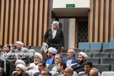 گزارش تصویری | بدرقه پیکر شهید گمنام دفاع مقدس در همایش سالیانه بسیجیان در مشهد