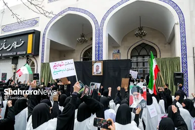 گزارش تصویری | پیاده‌روی ماتم‌زدگان شهادت قائد انقلاب در مشهد (۱۰ اسفند ۱۴۰۴)