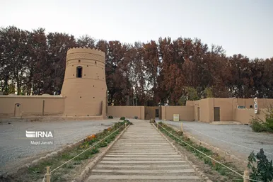 ایران زیباست | پاییز باغ پهلوان‌پور