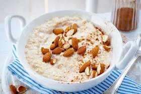 حریره بادام، غذای کمکی پرفایده برای کودکان
