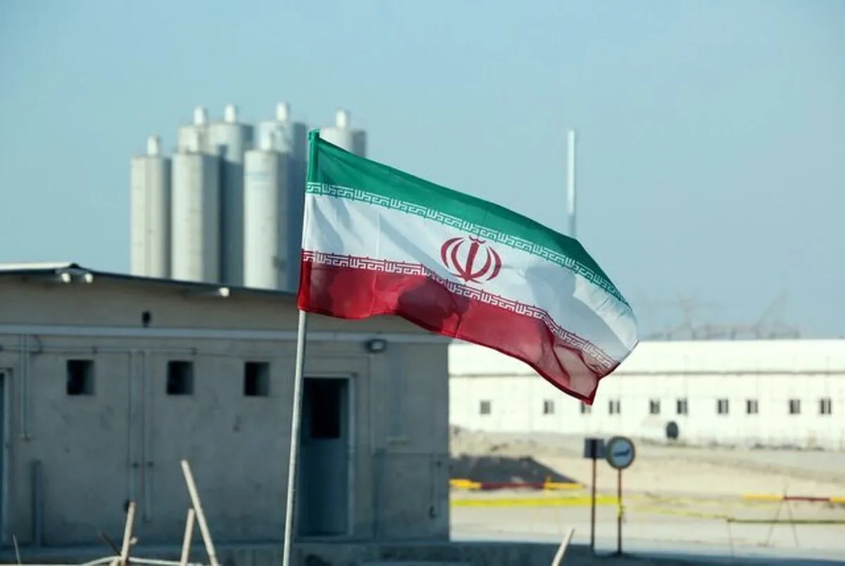 گاردین از مخالفت ایران با انتقال ذخایر اورانیوم خود به کشور سوم خبر داد