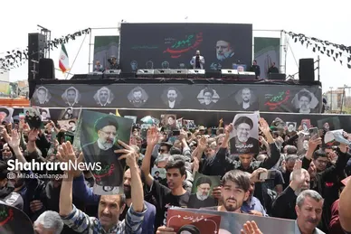 عکس‌هایی از انتظار مردم در خیابان امام‌رضا(ع)