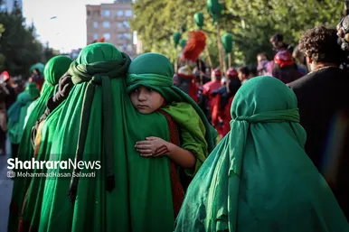 حرکت کاروان نمادین اسرای کربلا در مشهد