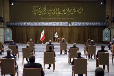 نخستین دیدار هیئت دولت سیزدهم با رهبر معظم انقلاب