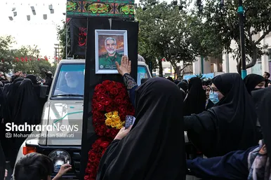 تشییع پیکر مطهر ۵ شهید مدافع حرم در مشهد