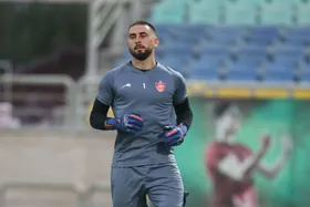 تمرینات اختصاصی برای گلر پر اشتباه پرسپولیس