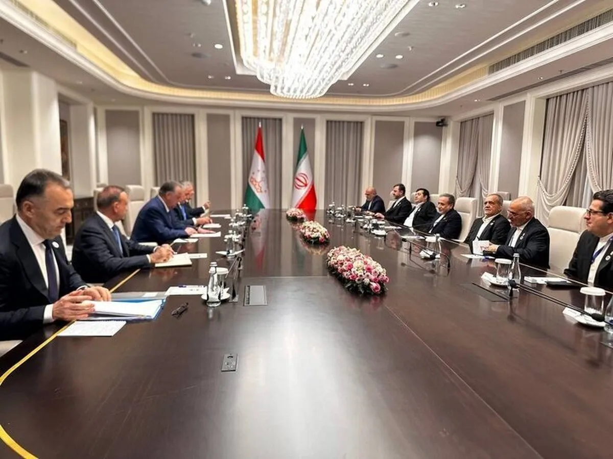 روسای جمهوری ایران و تاجیکستان بر توسعه و تعمیق مناسبات تاکید کردند