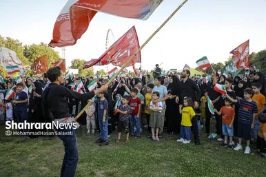 گزارش تصویری | اجتماع بزرگ کودکان و نوجوانان مشهدی در یادبود شهدای کودک و نوجوان ایرانی حمله رژیم صهیونی