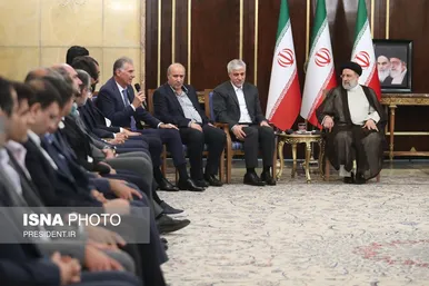 دیدار ملی‌پوشان فوتبال ایران با رییس جمهور