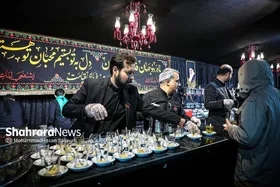 صدور مجوز برپایی ۵۰۰ ایستگاه صلواتی در مشهد | شهدای گمنام بر دستان عزاداران فاطمی تشییع می&zwnj;شوند