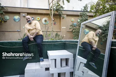 گزارش تصویری | گفت‌و‌گو با علی مسعودی (مشهدی) نویسنده، کارگردان و بازیگر مشهدی