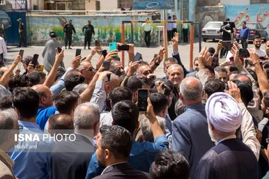 عکس‌هایی از پزشکیان و جلیلی پای صندوق رای در مرحله دوم انتخابات