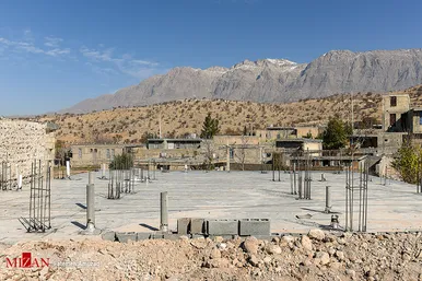 زندگی در سی سخت یک سال پس از زلزله