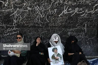 گزارش تصویری | مصلای تهران و حضور پرشور مردم در مراسم وداع با آقای شهید ایران ۲