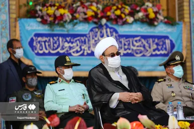 صبحگاه مشترک نیرو‌های مسلح در مسجد جمکران