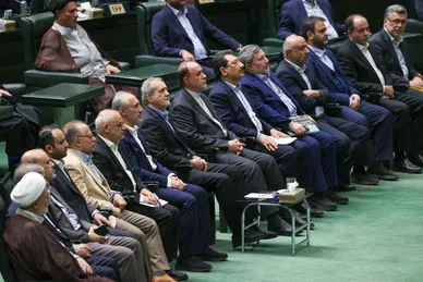 عکس | تقدیم لایحه بودجه سال ۱۴۰۴ از سوی رئیس جمهور به مجلس