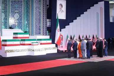 گزارش تصویری | مراسم ادای احترام مقامات و شخصیت‌های کشورهای خارجی به پیکر مطهر رهبر شهید انقلاب