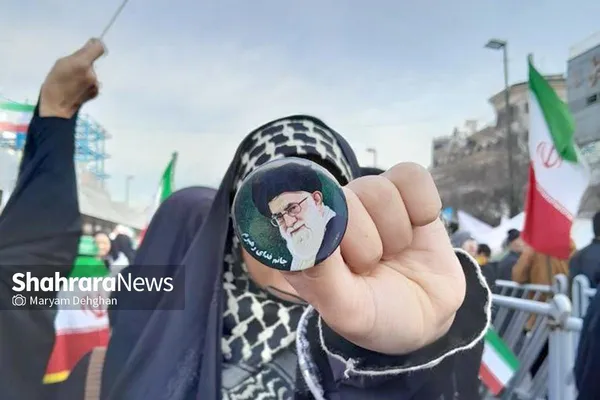 ۴۵ سال باهم برای ایران مقتدر | گزارش شهرآرانیوز از راهپیمایی ۲۲ بهمن در مشهدالرضا | خیابان‌ها مملو از عاشقان انقلاب شد + فیلم و عکس