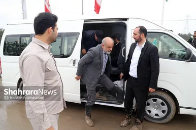 تصاویر حضور وزیر کشور در مناطق سیل زده مشهد (۲۷ اردیبهشت ۱۴۰۳)