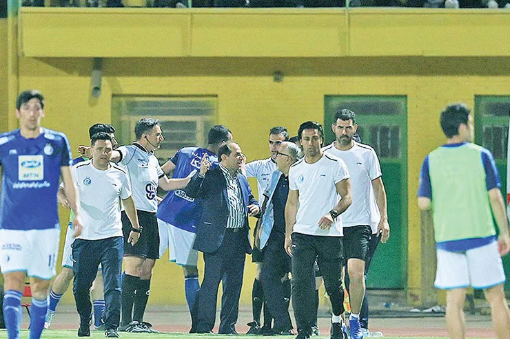 اعترافات قاضیان جنجال‌ساز شد
