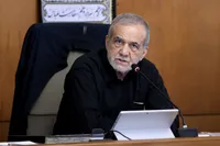 رئیس‌جمهور در جلسه هیئت دولت: آسیب‌شناسی و رفع اشکالات امنیتی آشکارشده در جنگ ۱۲ روزه ضرورت دارد