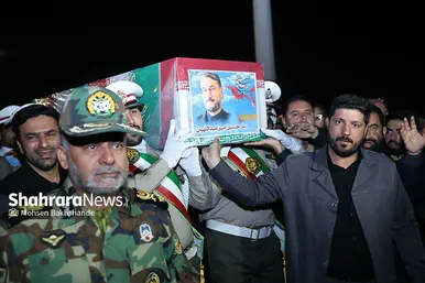 عکس‌های استقبال از پیکر شهید امیر عبداللهیان در مشهد (۳ خرداد ۱۴۰۳)