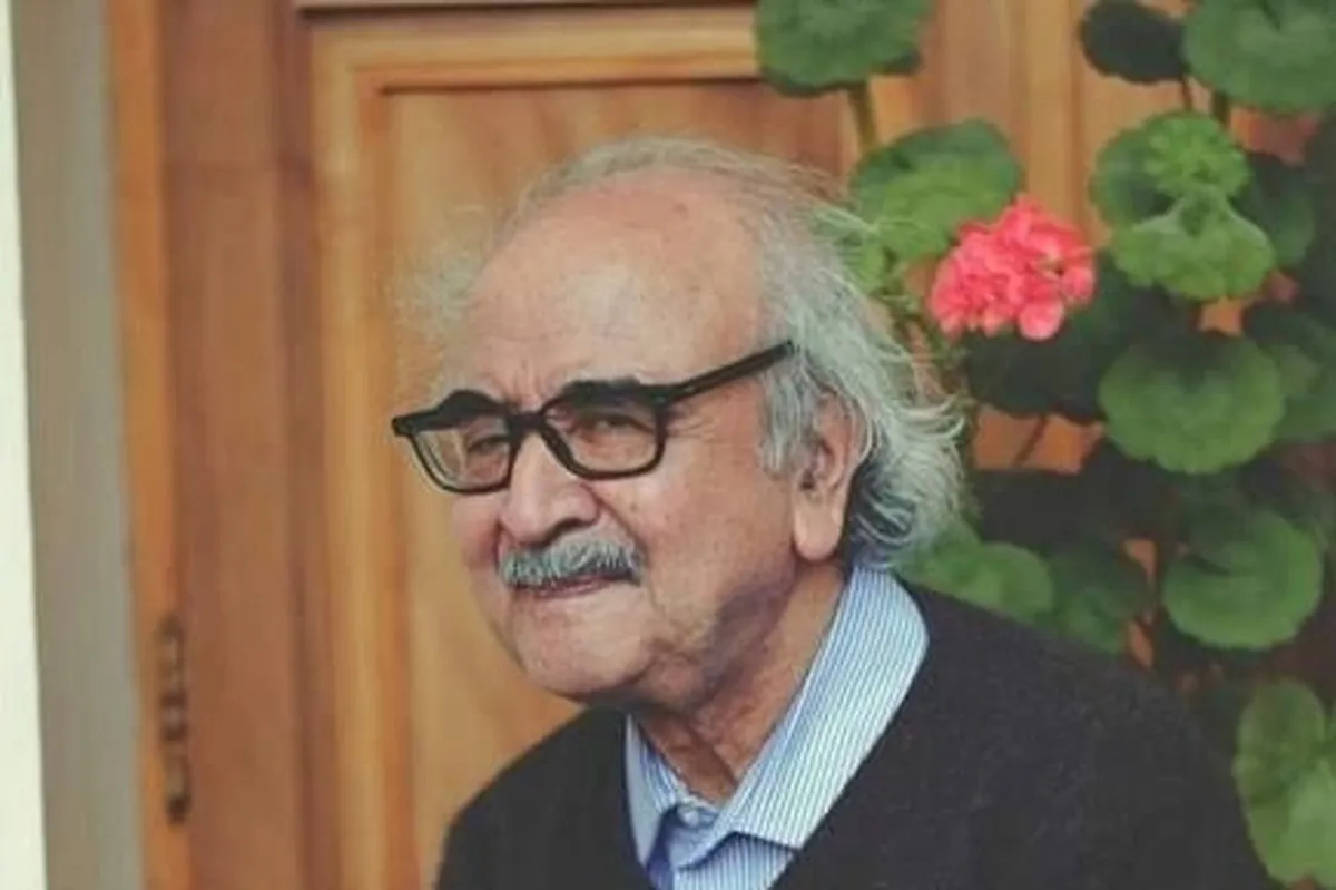 «رها در زنجیر»؛ تازه‌ترین مجموعه شعر محمدرضا شفیعی‌کدکنی منتشر شد