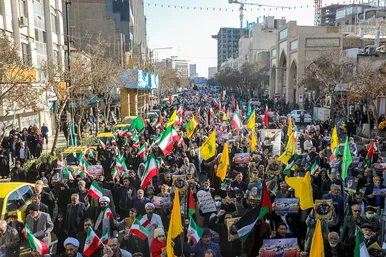  راهپیمایی مردم مشهد در محکومیت حمله تروریستی کرمان