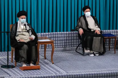 مراسم تنفیذ حکم سیزدهمین دوره ریاست جمهوری اسلامی ایران‌