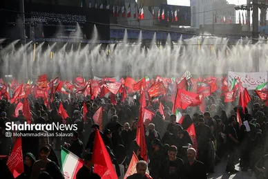 گزارش تصویری | مصلای تهران و حضور پرشور مردم در مراسم وداع با آقای شهید ایران ۳