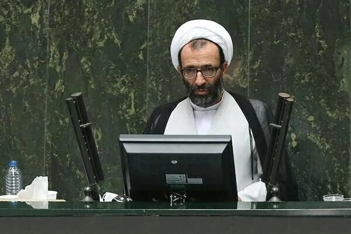 درخواست نماینده مجلس از رئیس جمهور برای سامان دادن به تیم اقتصادی دولت