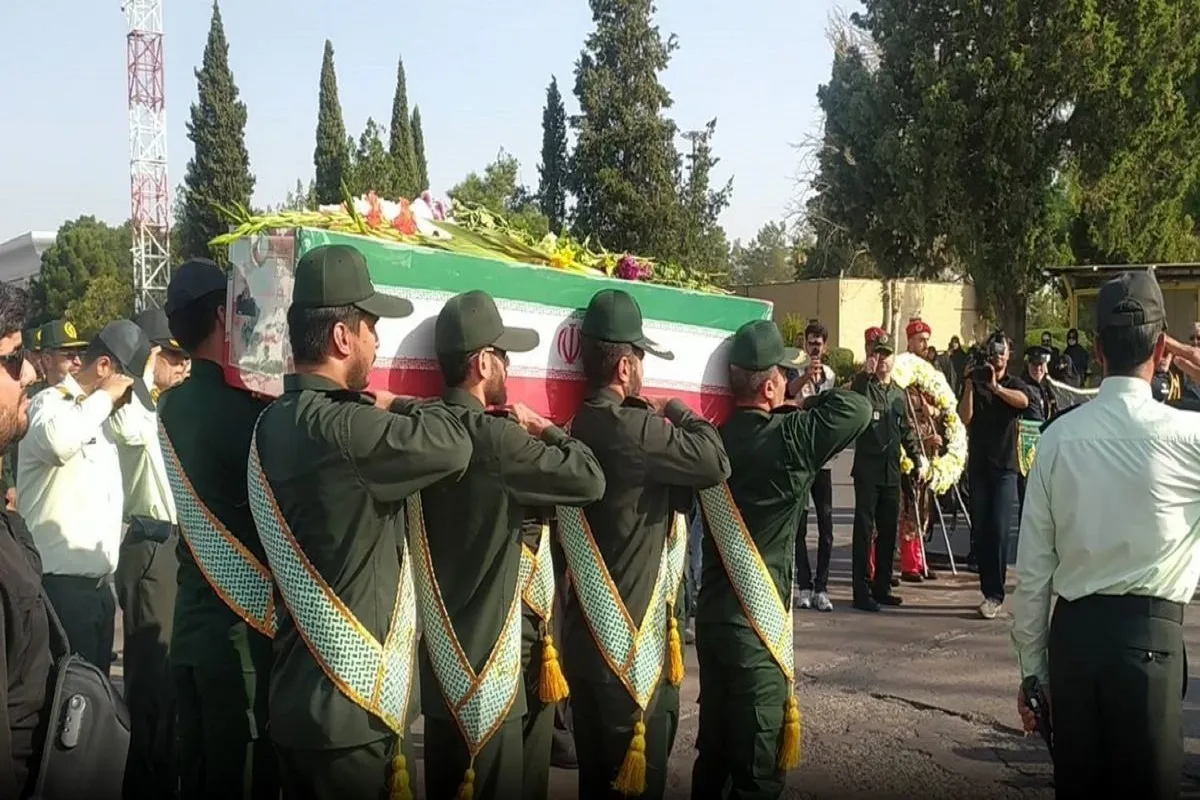 مراسم وداع و تشییع پیکر شهید غیب‌پرور در شیراز برگزار شد (۲۹ تیر ۱۴۰۴) + فیلم