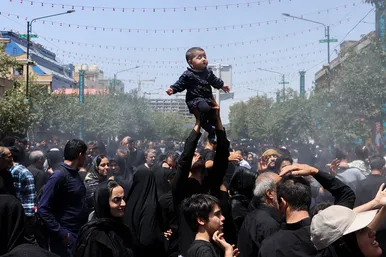  عزاداری روز عاشورا در مشهد