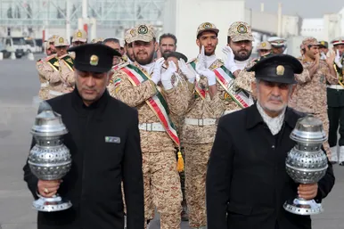 ورود پیکر مطهر ۱۲ شهید گمنام به مشهد