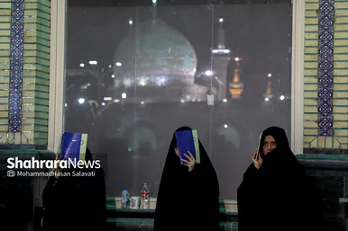 مراسم احیاء شب ۱۹ ماه رمضان در حرم مطهر رضوی