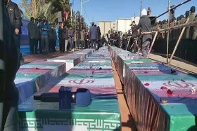 ویدئو |جای خالی شهدای دانش&zwnj;آموز کرمان در میان اشک و بغض همکلاسی&zwnj;ها