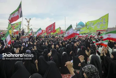 گزارش تصویری | اجتماع بزرگ «مشت‌های گره‌کرده» در حرم مطهر رضوی