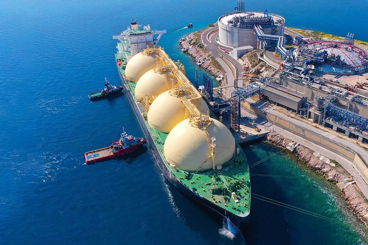 جهش ۳۵ درصدی قیمت گاز در اروپا پس از حمله موشکی به تأسیسات LNG قطر