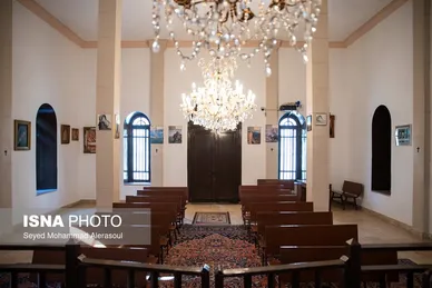 بخشی از نمای داخلی کلیسای «مِسرُوپ مقدس» تنها کلیسای ارامنه مشهد است.