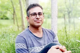 درباره دفتر شعر علی حسینی، شاعر مشهدی | رمانتیسم در کتاب &laquo;کوهستان&raquo;