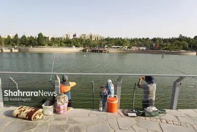 جشنواره ماهیگیری در رود پارک مشهد
